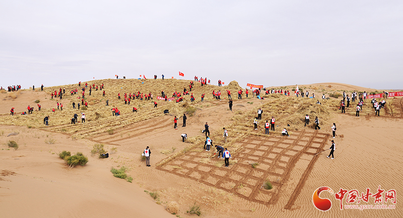 凯发k8省委宣传部、省文明办、省志愿服务联合会在古浪县举行压沙主题文明实践志愿服务活动